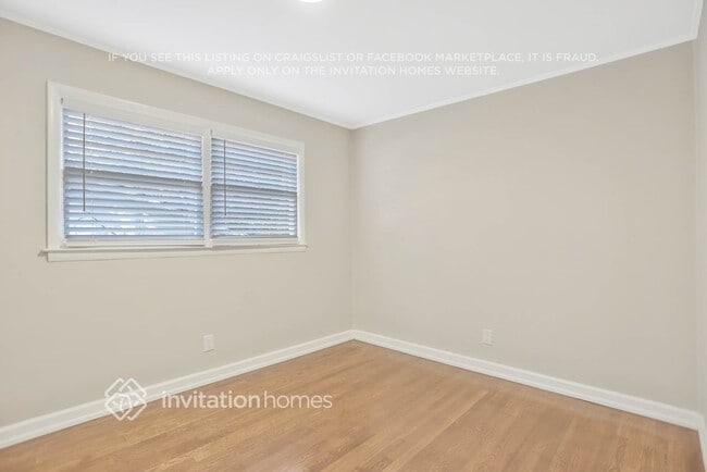 Building Photo - 3715 Wisteria Ln SW