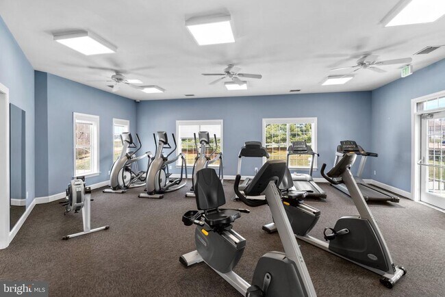 Building Photo - 2150 Troon Overlook