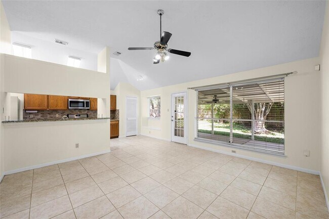 Building Photo - 17402 Eastwood Cir