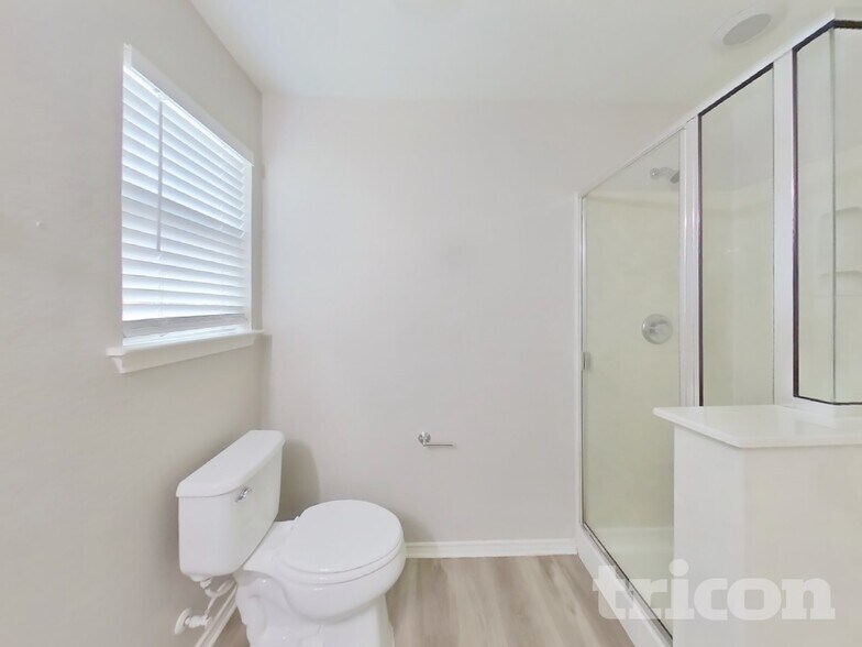 Building Photo - 13271 Cipresso Palco