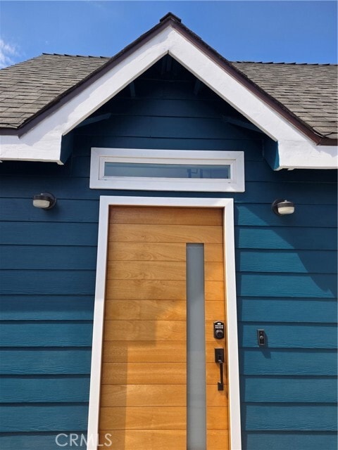 Building Photo - 1009 S Laramie St