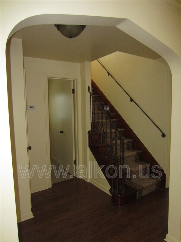 Building Photo - 621 Brierly Ln