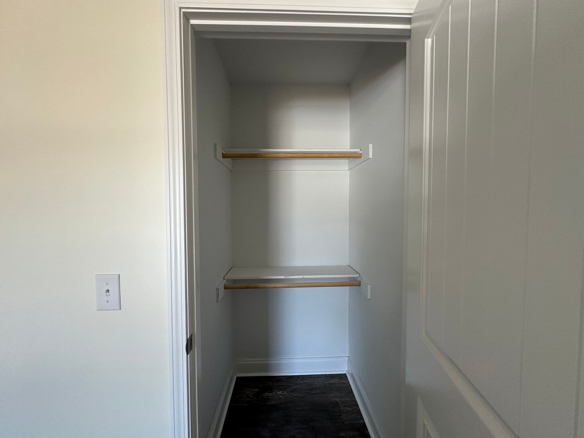 Building Photo - 1692 Walton St