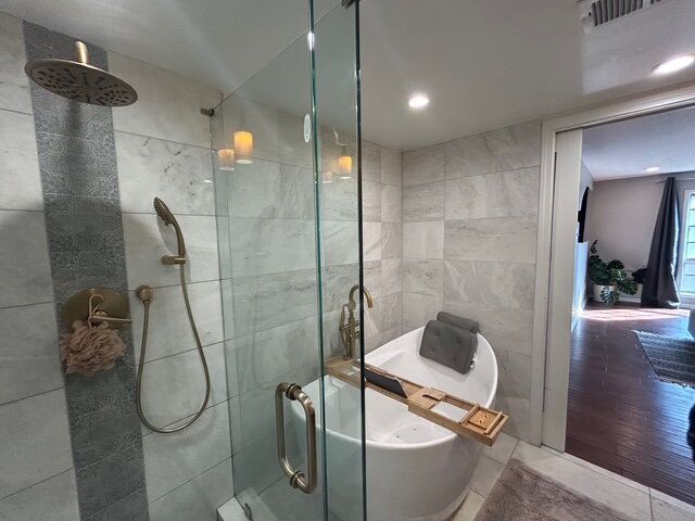 Building Photo - 6851 Roswell Rd