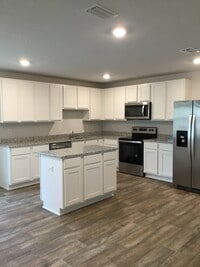 Building Photo - Beautiful 3/2 Family home in Beulah- Close to Navy Federal Credit Union Main Campus!