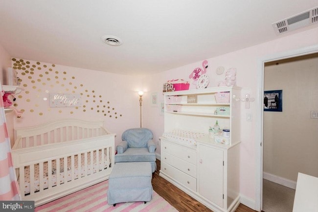 Building Photo - 6135 Waterloo Rd