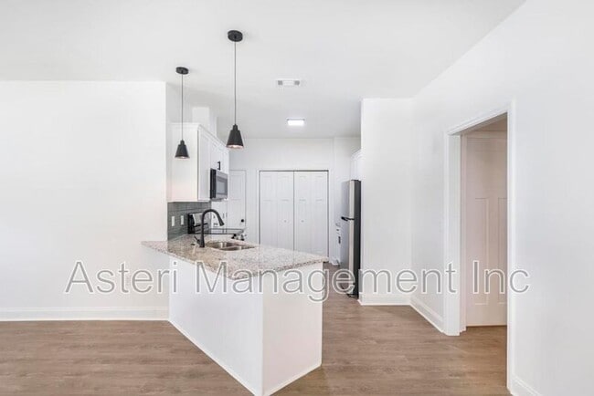 Building Photo - 2141 Houston Lake Rd