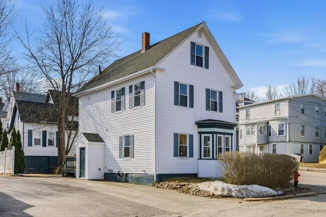 Building Photo - 72 Union St