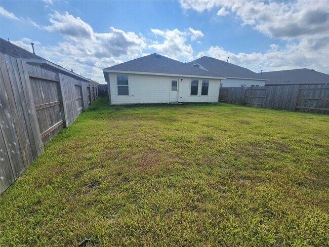 Building Photo - 21567 Casavatore Dr