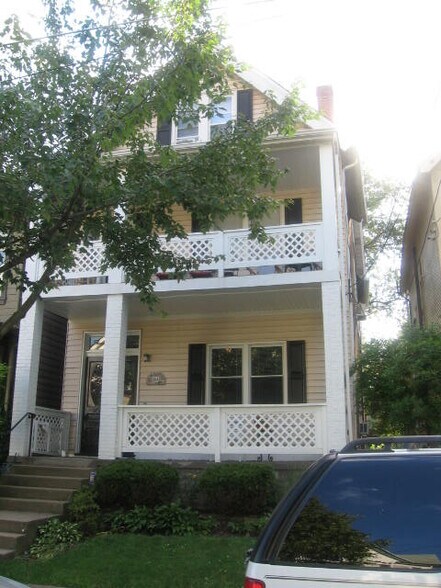Front of House - 364 Lehigh Ave