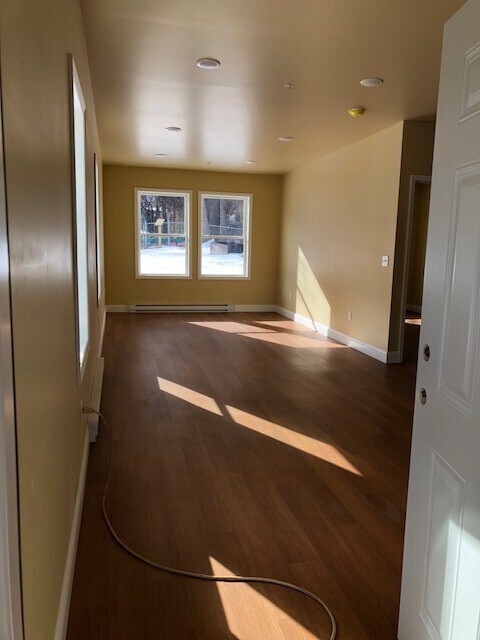 Building Photo - 15 LLC-23 Elm St