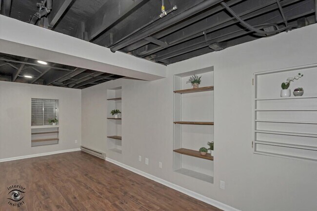 Building Photo - 30W181 Foxboro Ct