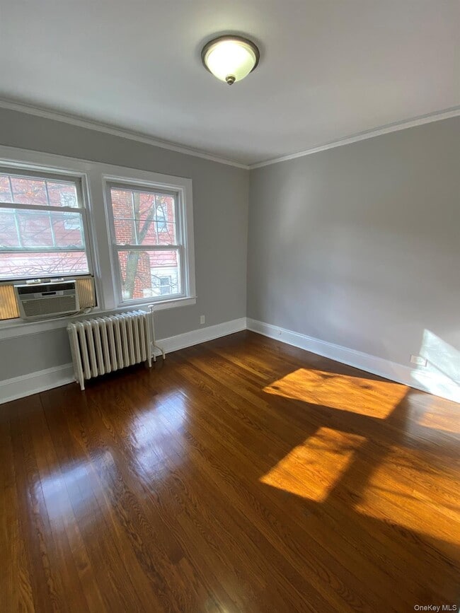 Building Photo - 321 Hayward Ave