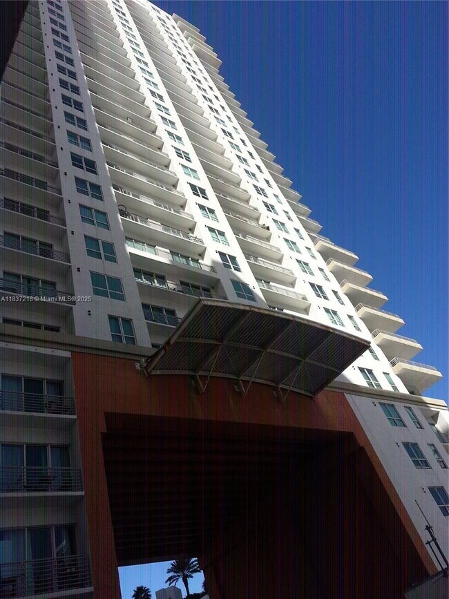 Building Photo - 133 NE 2nd Ave