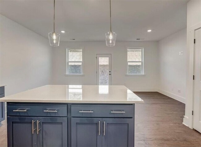 Building Photo - 1632 Gunnin Trce NW