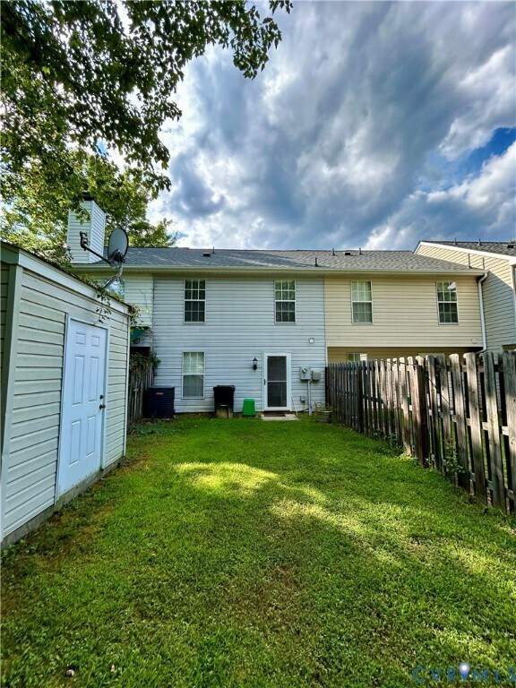 Building Photo - 3063 Montfort Loop