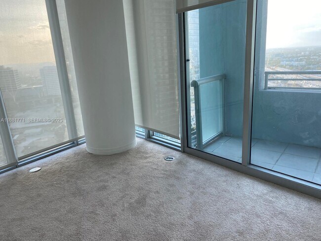 Building Photo - 888 Biscayne Blvd