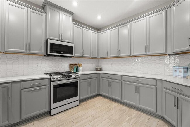 Building Photo - 15360 Isla Palma Ln