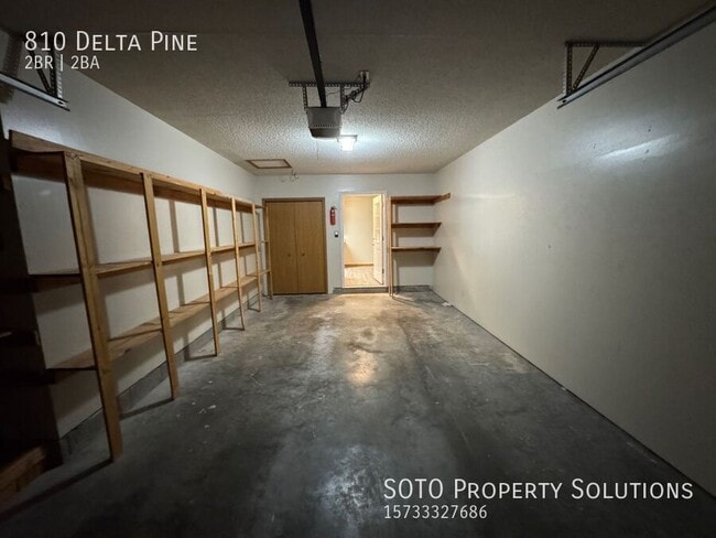 Building Photo - 810 Delta Pine