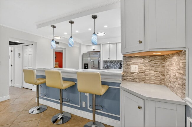 Building Photo - 18731 Stewart Cir