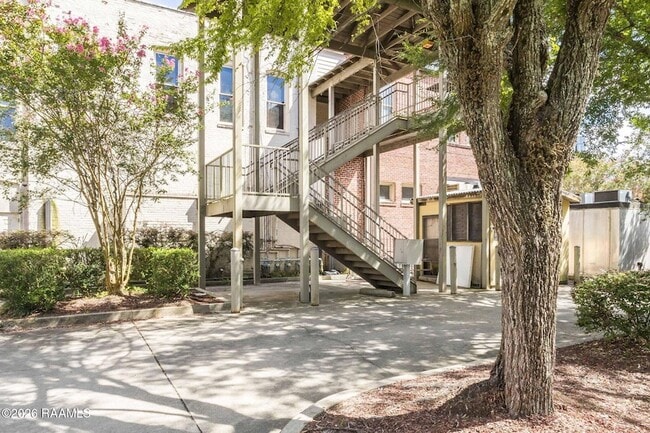 Building Photo - 500 Jefferson St