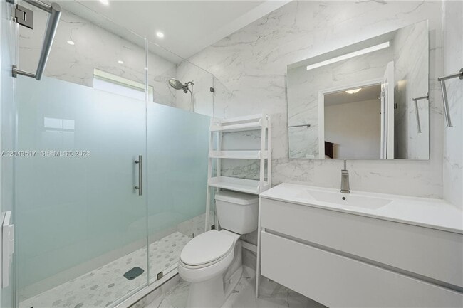 Building Photo - 14601 Pompano Dr