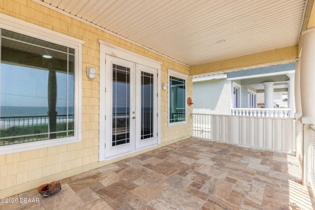 Building Photo - 2288 S Ocean Shore Blvd