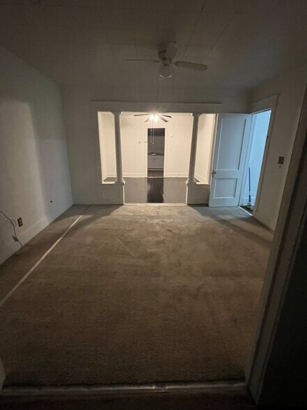 Building Photo - 154 Austin St