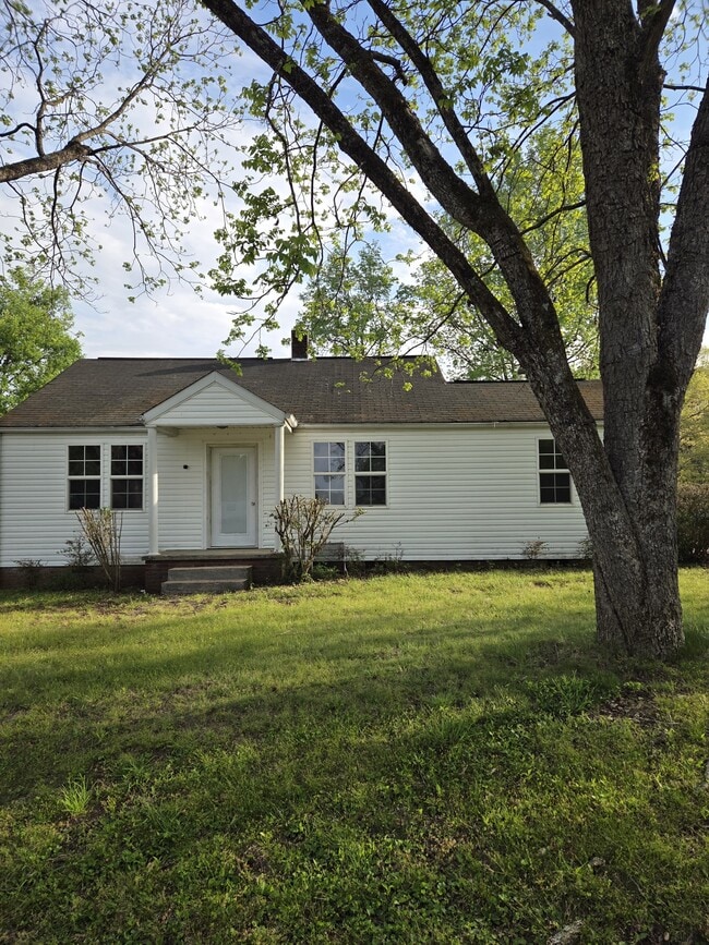 Building Photo - 254 H W Cir