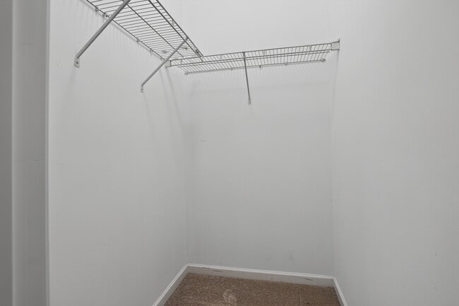 Building Photo - 265 Oxmoor Pl