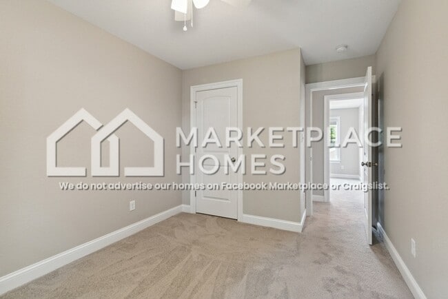 Building Photo - 542 Wilson St