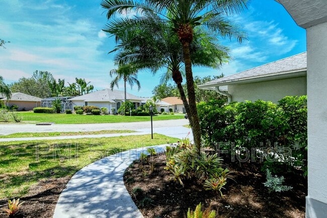 Building Photo - 607 Oak River Ct