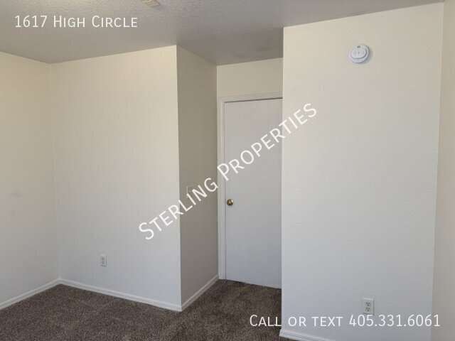 Building Photo - 1617 High Cir