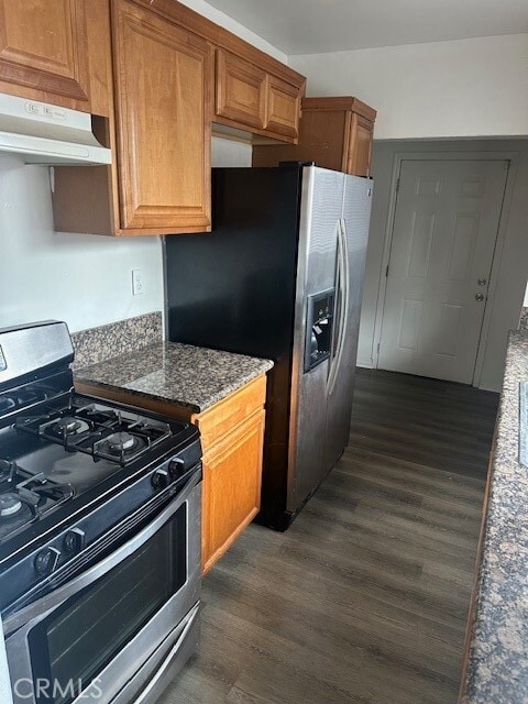 Building Photo - 155 E 111th St