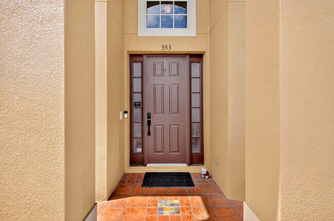 Building Photo - 353 Lake Amberleigh Dr