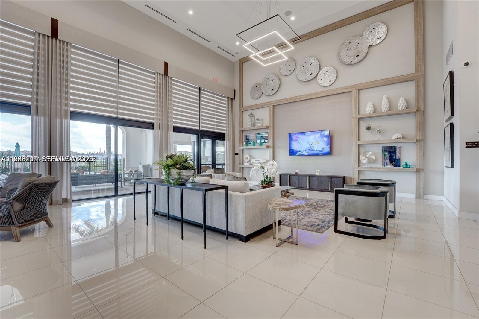 Building Photo - 10323 W 34th Ln