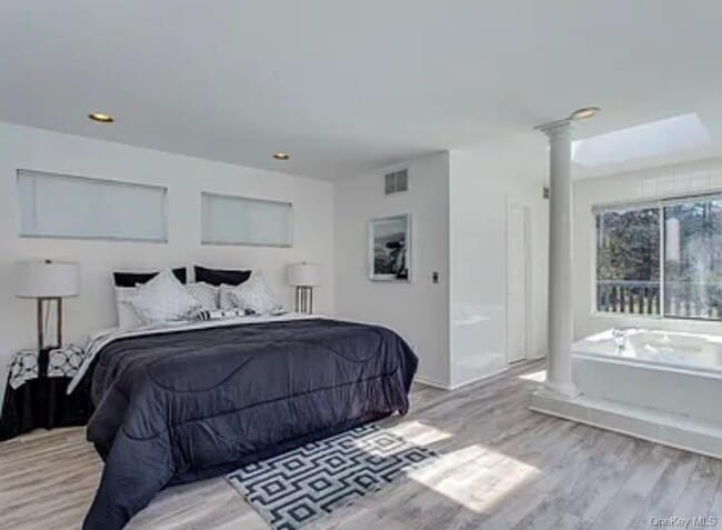 Building Photo - 32 Lewis Rd