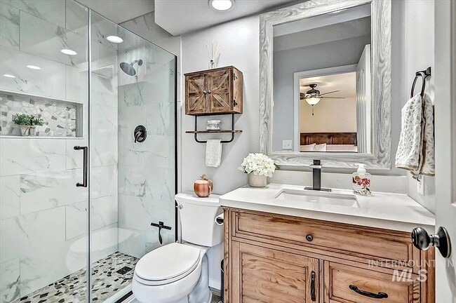 Building Photo - 5668 S Kalmia Pl