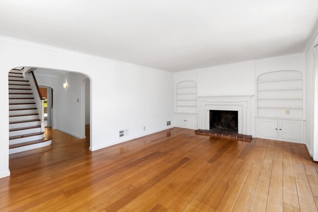 Building Photo - Forest Hill: Bright Updated Single Family Home with Garage, Backyard & Storage