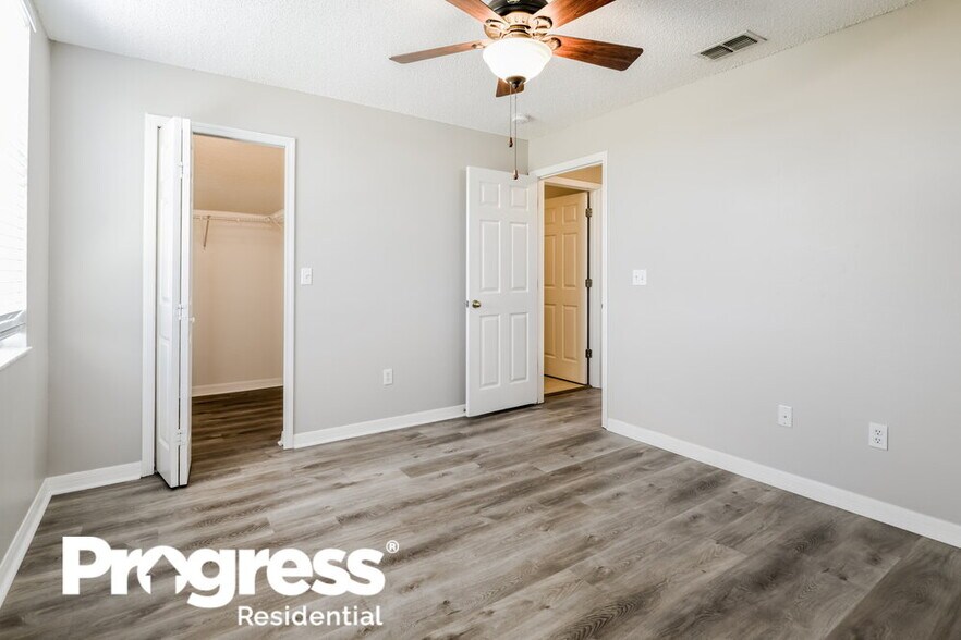 Building Photo - 22723 St Thomas Cir