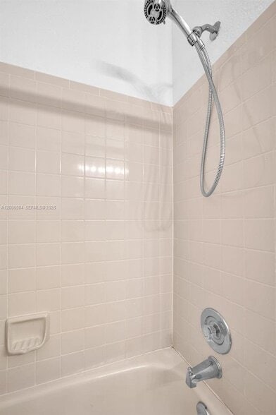 Building Photo - 15743 Woodgate Pl