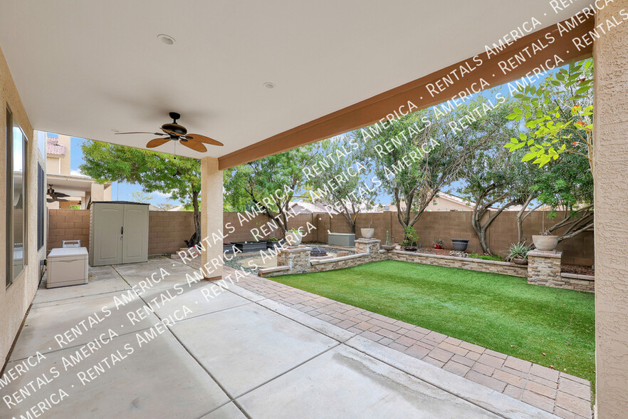 Building Photo - 3719 W Fallen Leaf Ln