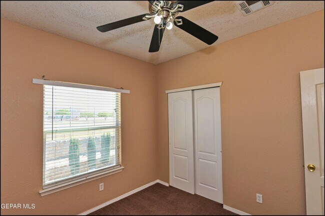 Building Photo - 452 Emerald Pass Ave