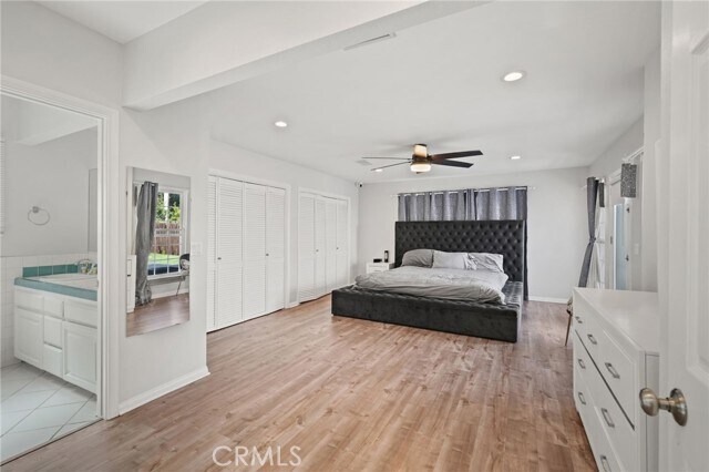 Building Photo - 18433 Tarzana Dr