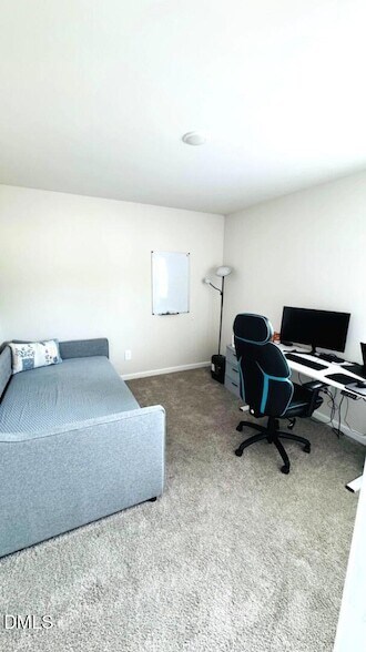Building Photo - 609 Red River Dr