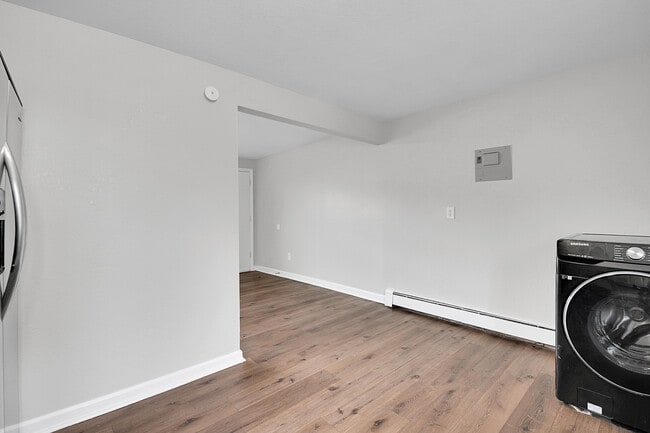 Building Photo - 4332 W 72nd Ave