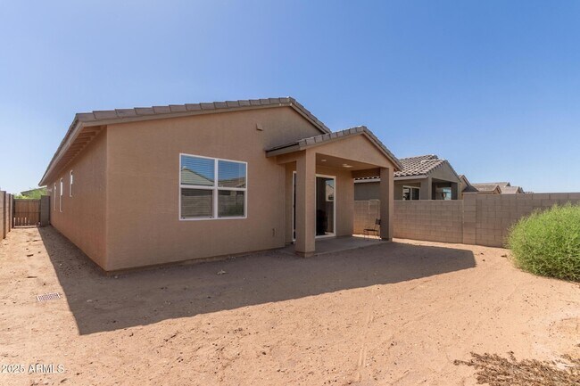 Building Photo - 3022 Hayden Rose Ave