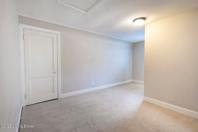 Building Photo - 3725 Warner Ave