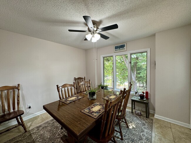Building Photo - 116 Agoli Way