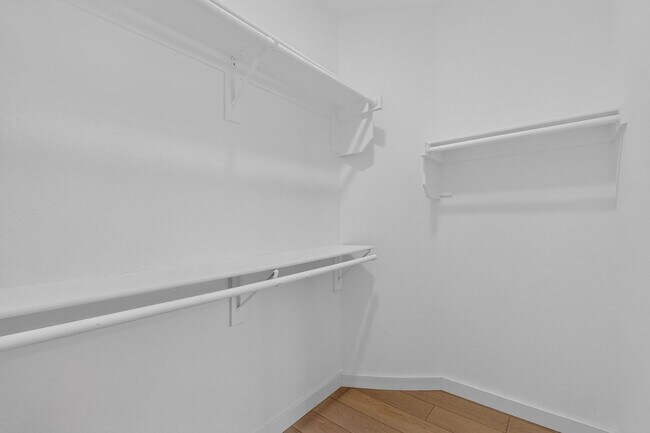 Building Photo - 14525 Eaglemont Dr